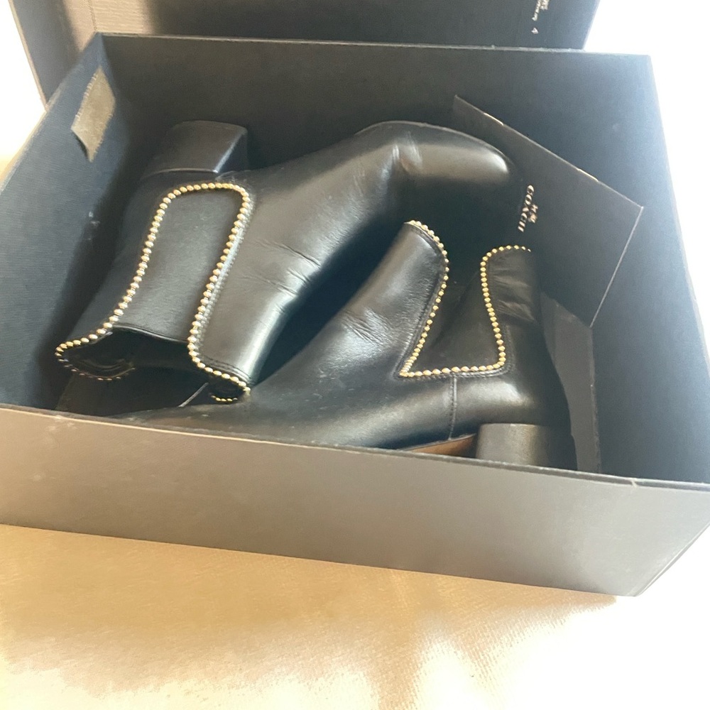 Coach boots size 5